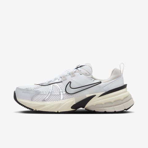 Кроссовки женские Nike Wmns V2k Run (FD0736-100) FD0736-100 фото