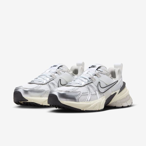 Кросівки жіночі Nike Wmns V2k Run (FD0736-100) FD0736-100 фото
