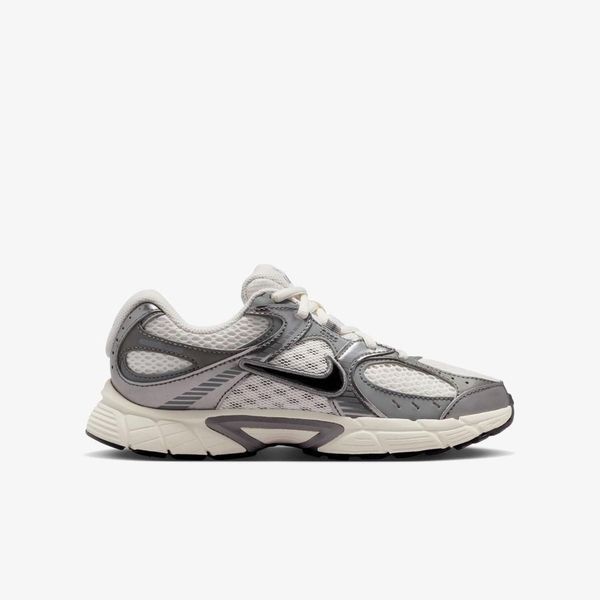 Кросівки Nike V5 RNR (HQ6411-003) HQ6411-003 фото